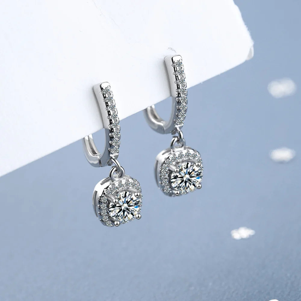Boucles d’Oreilles Huggie 2CT en Moissanite Diamant de Laboratoire