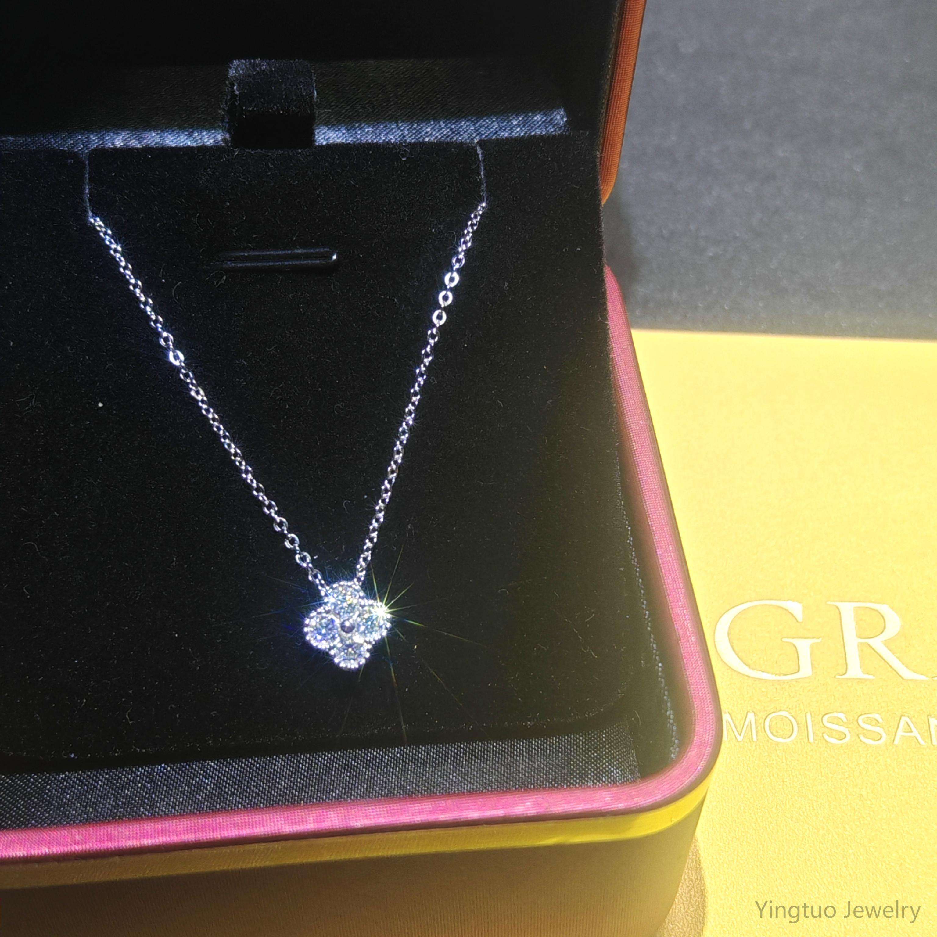 Collier Trèfle Moissanite en Argent 925