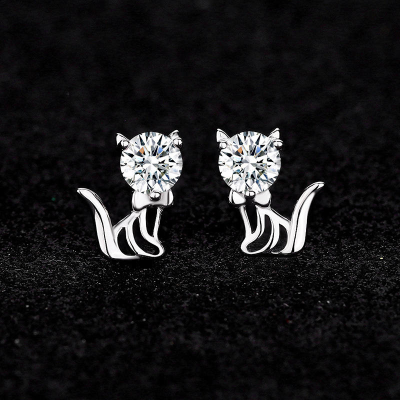 Boucles d’Oreilles Chat Personnalisées en Argent 925 avec Moissanite